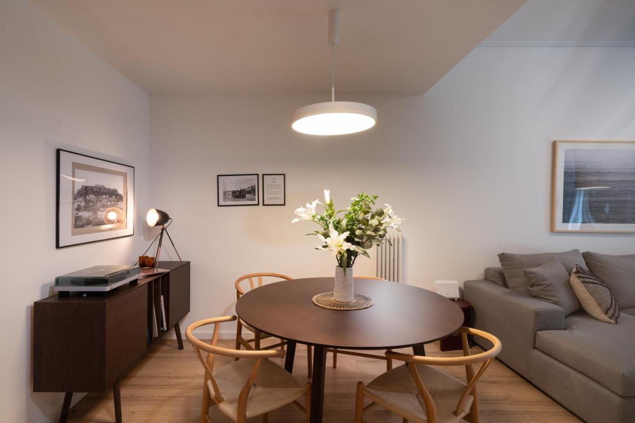 Unique 2 Bedrooms Apartment, Steps To Plaka And City Center 雅典 外观 照片