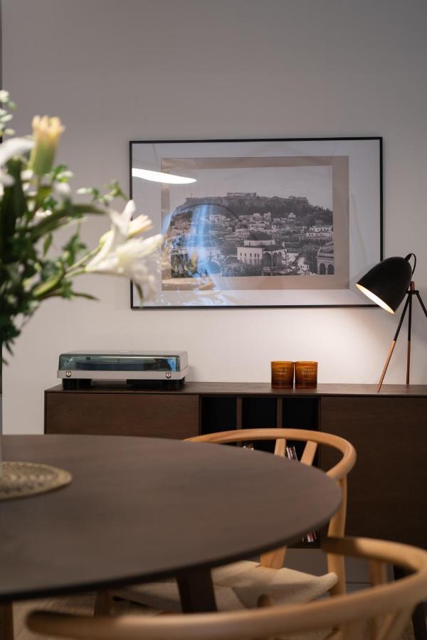 Unique 2 Bedrooms Apartment, Steps To Plaka And City Center 雅典 外观 照片