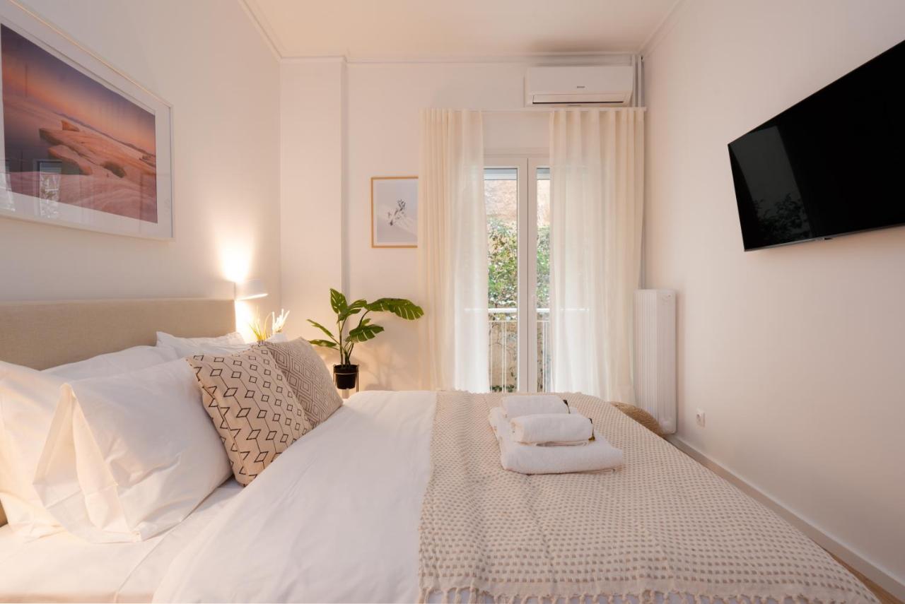 Unique 2 Bedrooms Apartment, Steps To Plaka And City Center 雅典 外观 照片