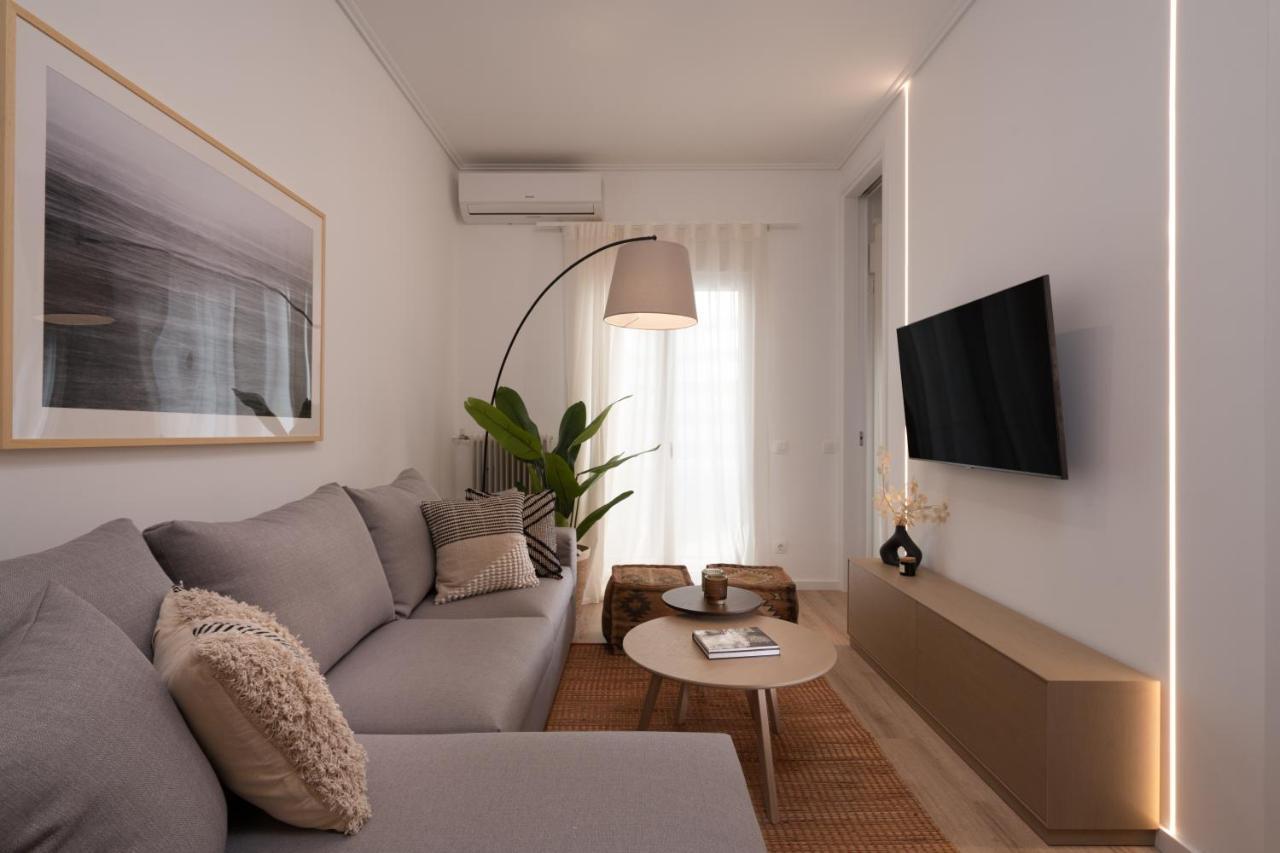 Unique 2 Bedrooms Apartment, Steps To Plaka And City Center 雅典 外观 照片