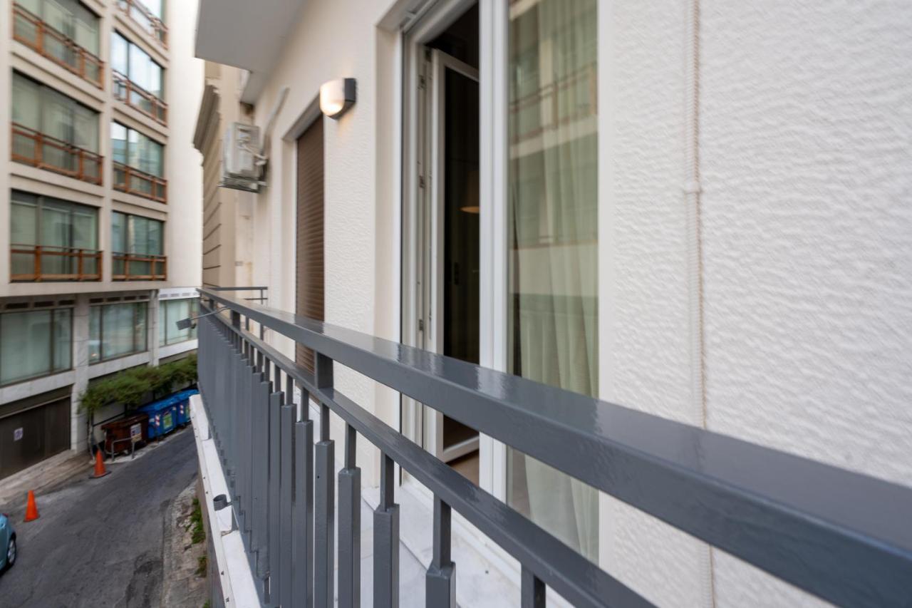 Unique 2 Bedrooms Apartment, Steps To Plaka And City Center 雅典 外观 照片