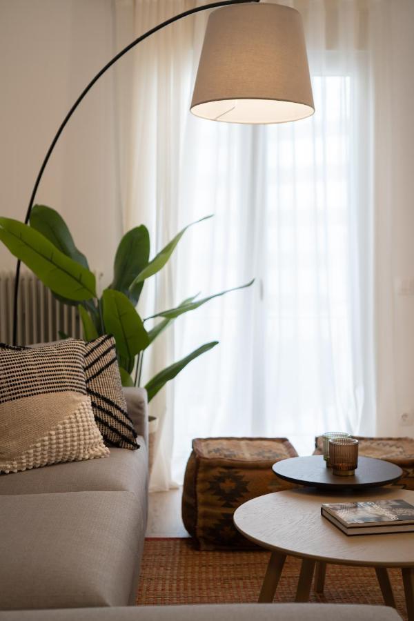 Unique 2 Bedrooms Apartment, Steps To Plaka And City Center 雅典 外观 照片